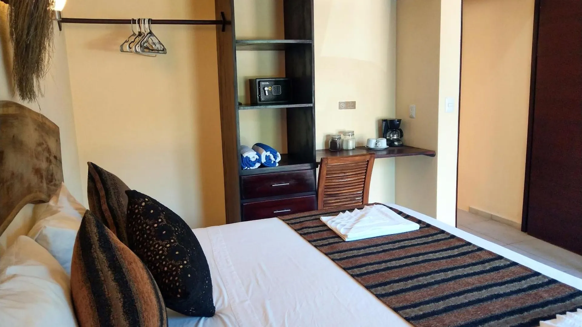 Tulum Nah Aparthotel 3*,